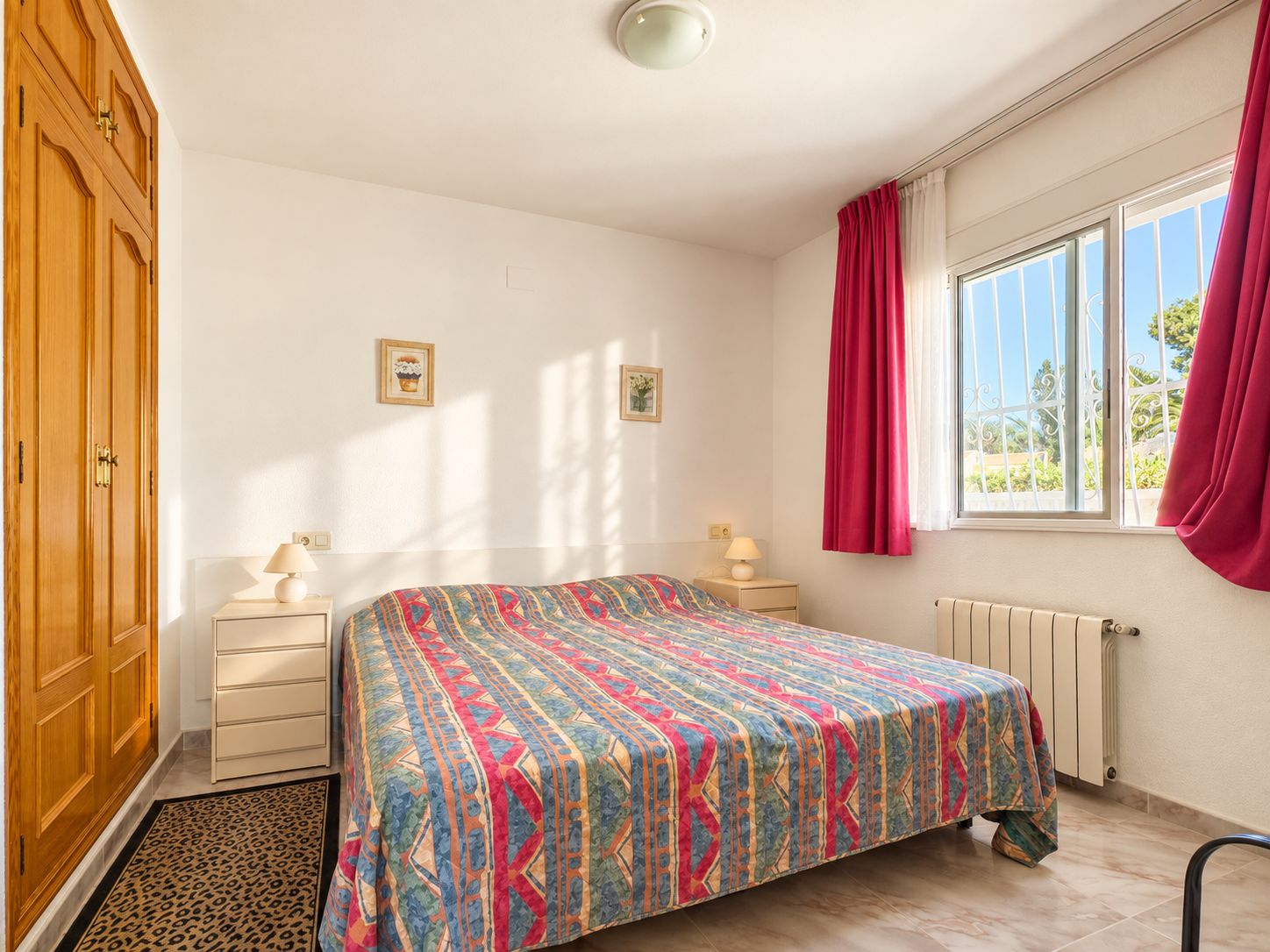 1389DA - Eengezinsvilla met privézwembad op een perceel van 750 m² in La Nucía