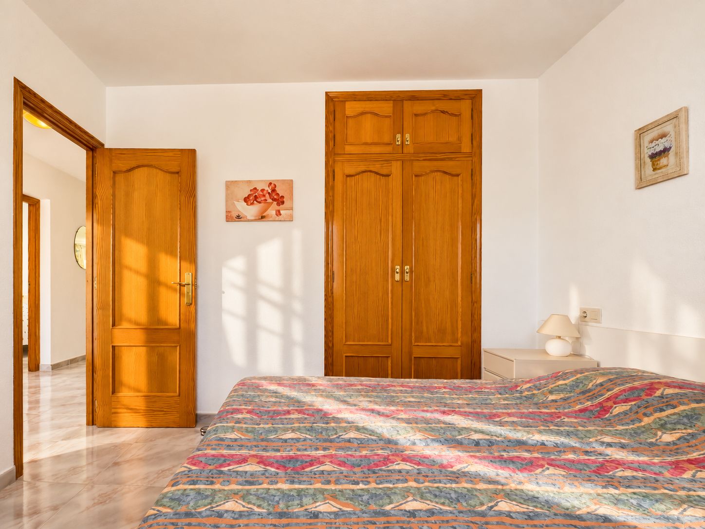 1389DA - Eengezinsvilla met privézwembad op een perceel van 750 m² in La Nucía