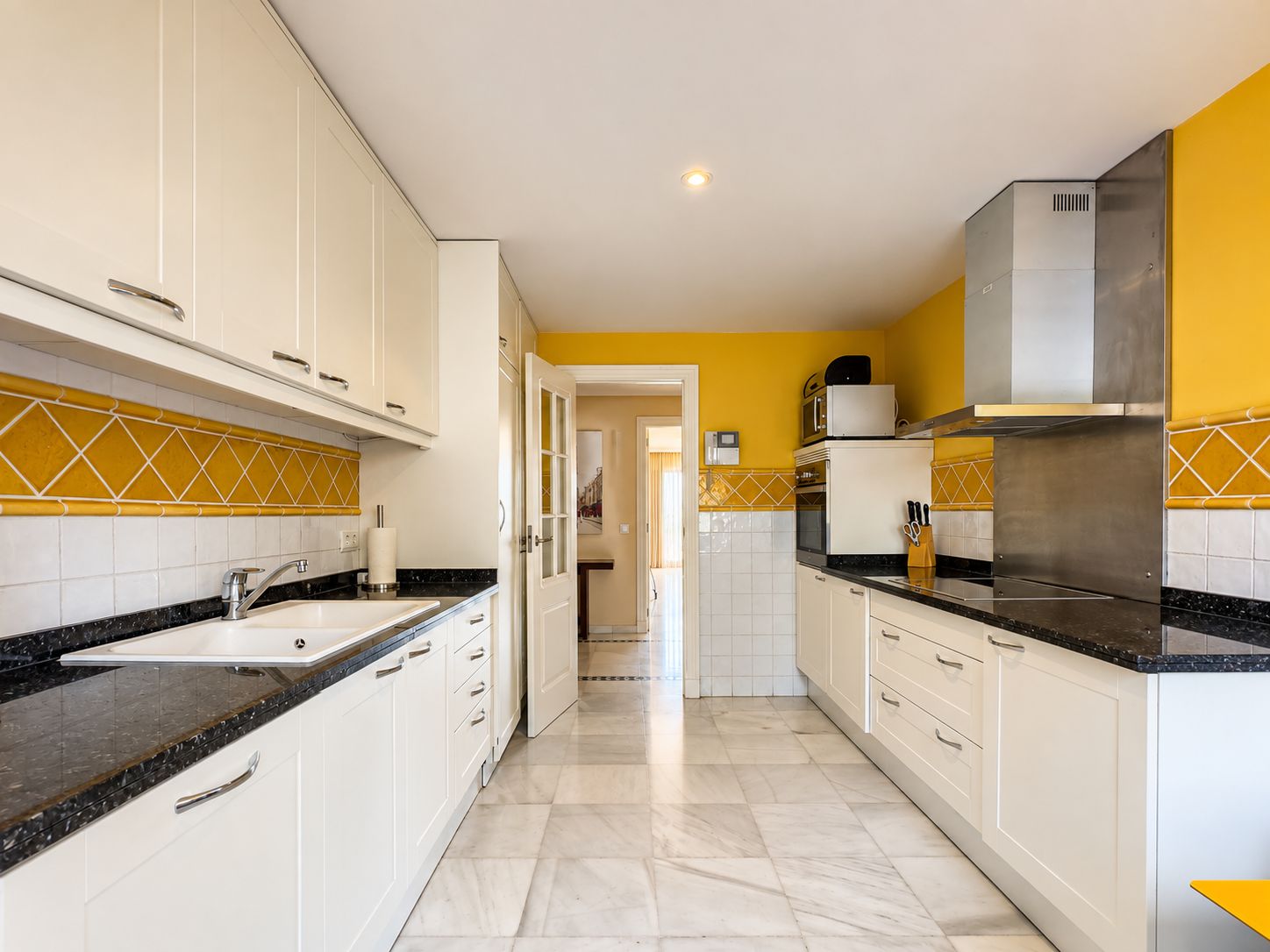 Appartement avec grande terrasse et vue sur la mer à Altea Hills