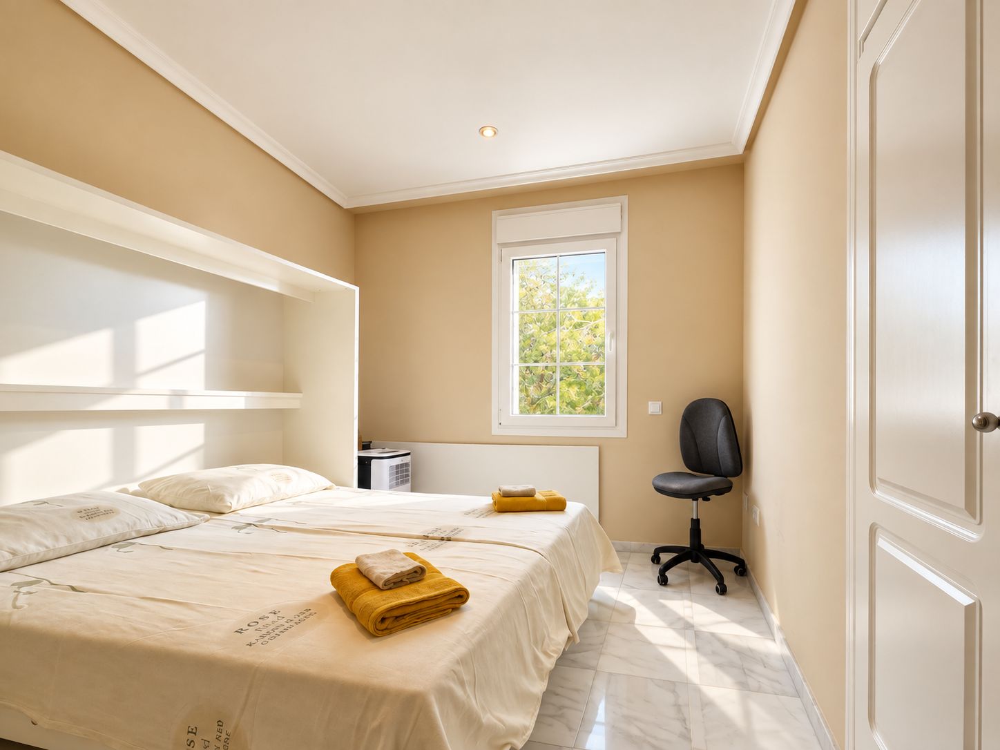Appartement avec grande terrasse et vue sur la mer à Altea Hills