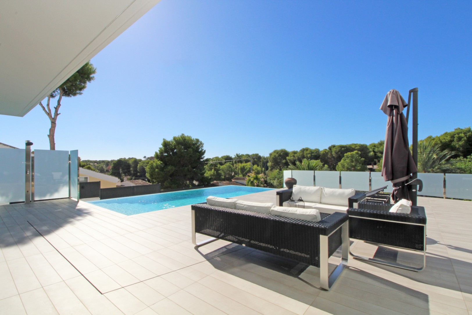 12288NS - Luxurious Modern Villa with Stunning Views in Moraira