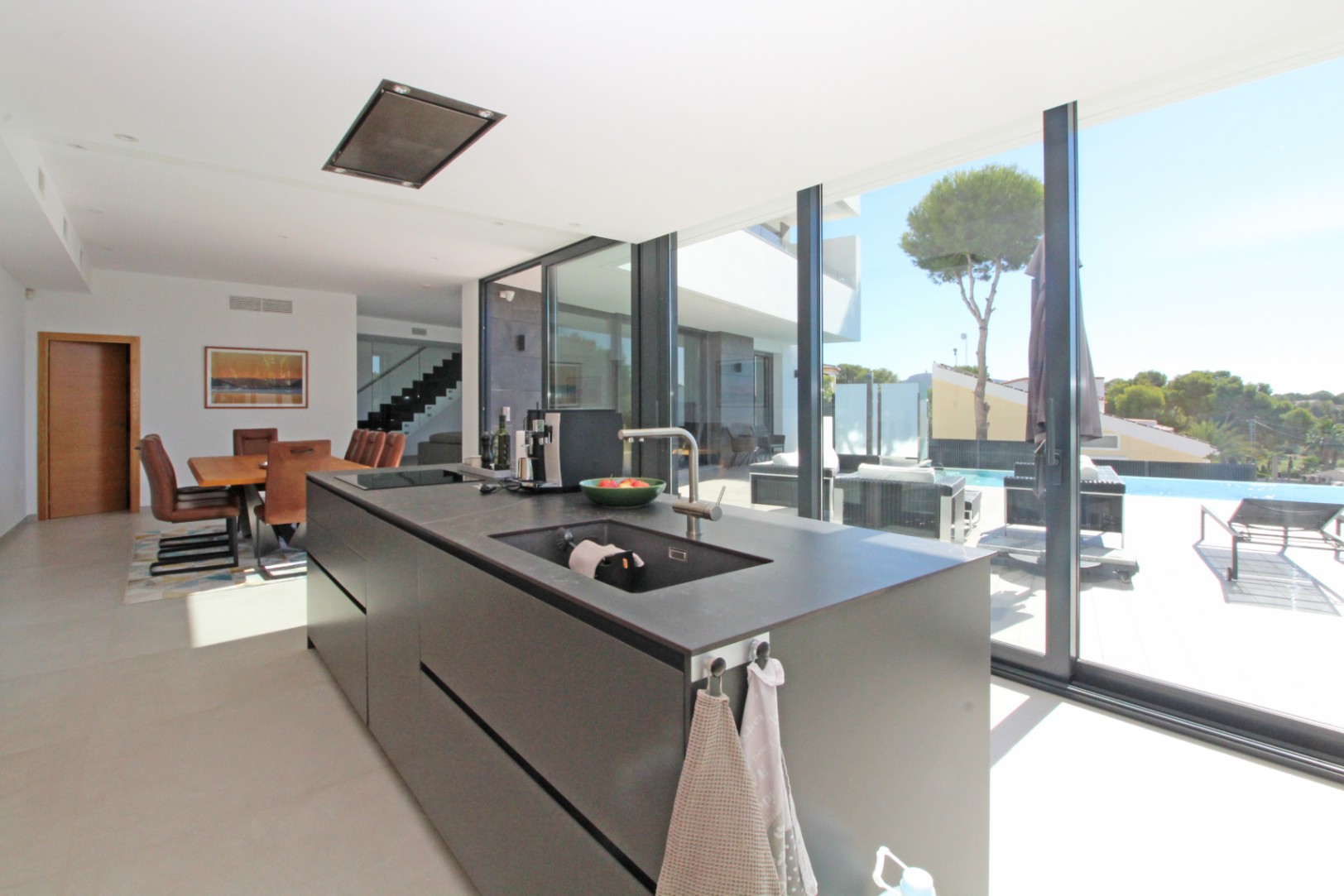 12288NS - Luxurious Modern Villa with Stunning Views in Moraira