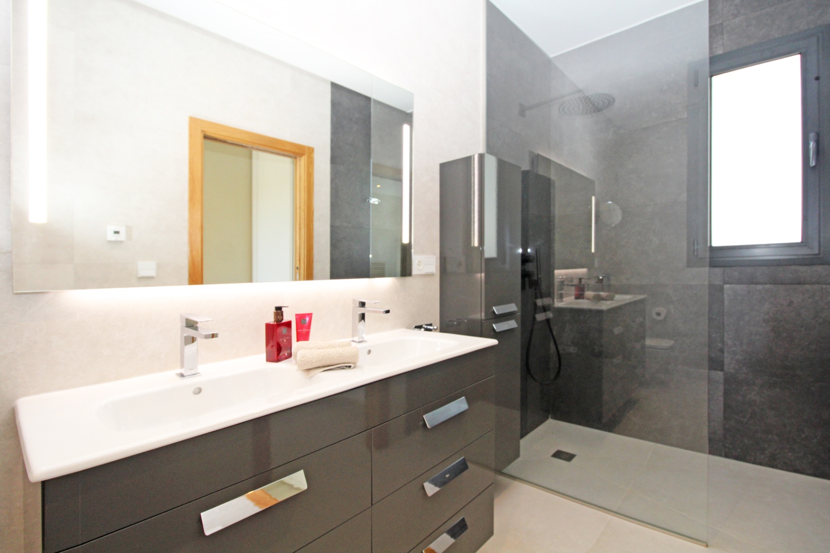 12288NS - Luxurious Modern Villa with Stunning Views in Moraira