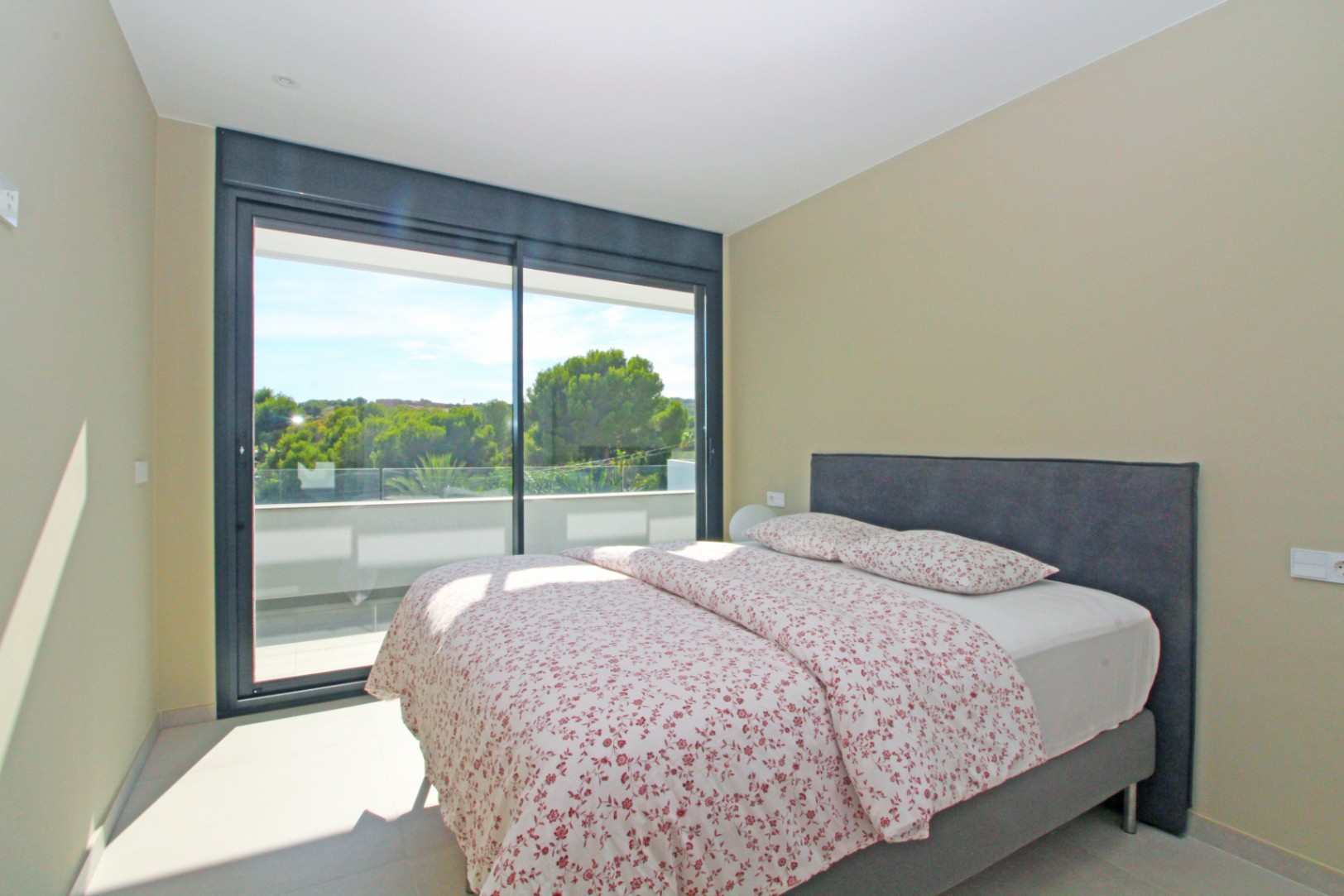 12288NS - Luxurious Modern Villa with Stunning Views in Moraira