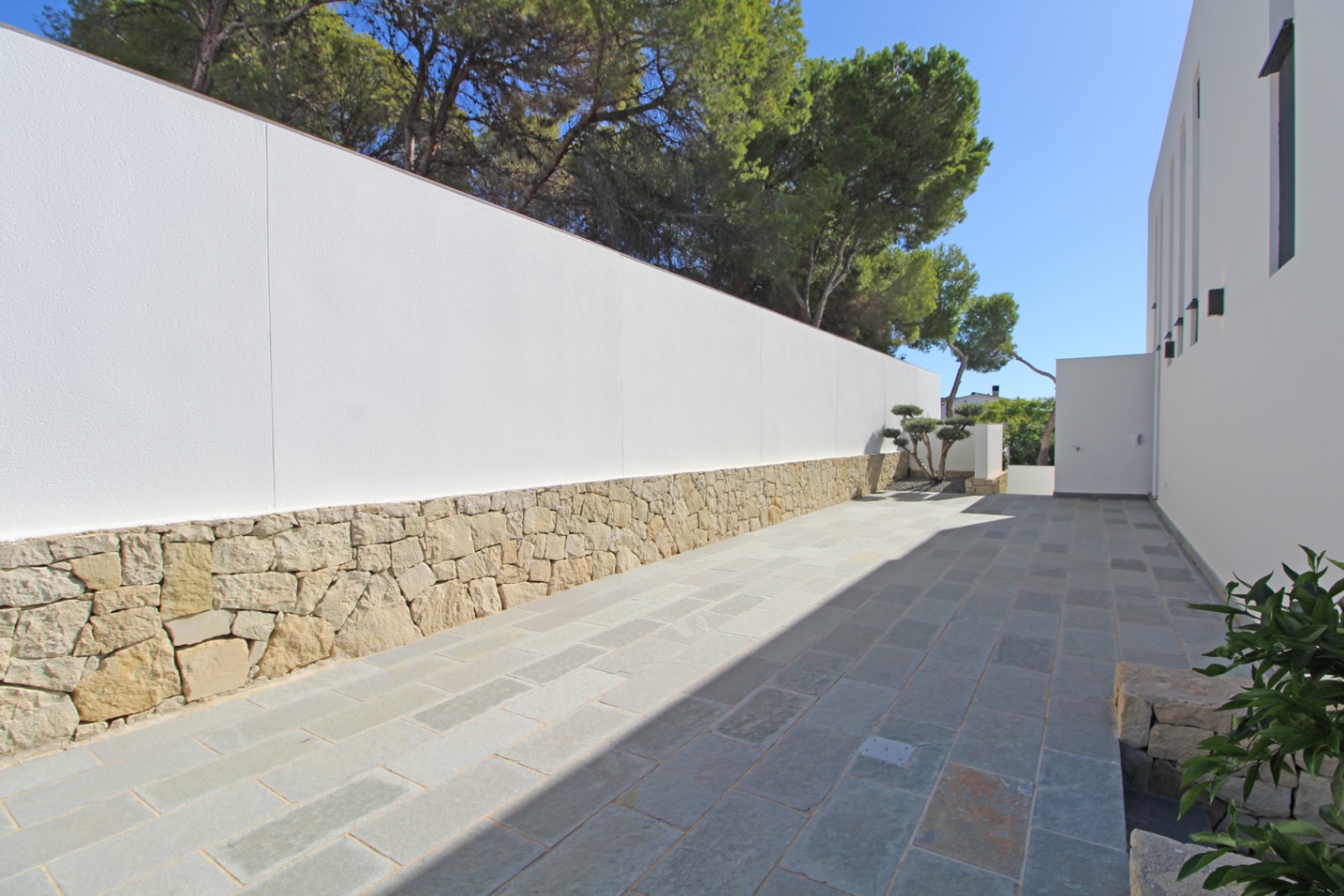 12288NS - Luxurious Modern Villa with Stunning Views in Moraira